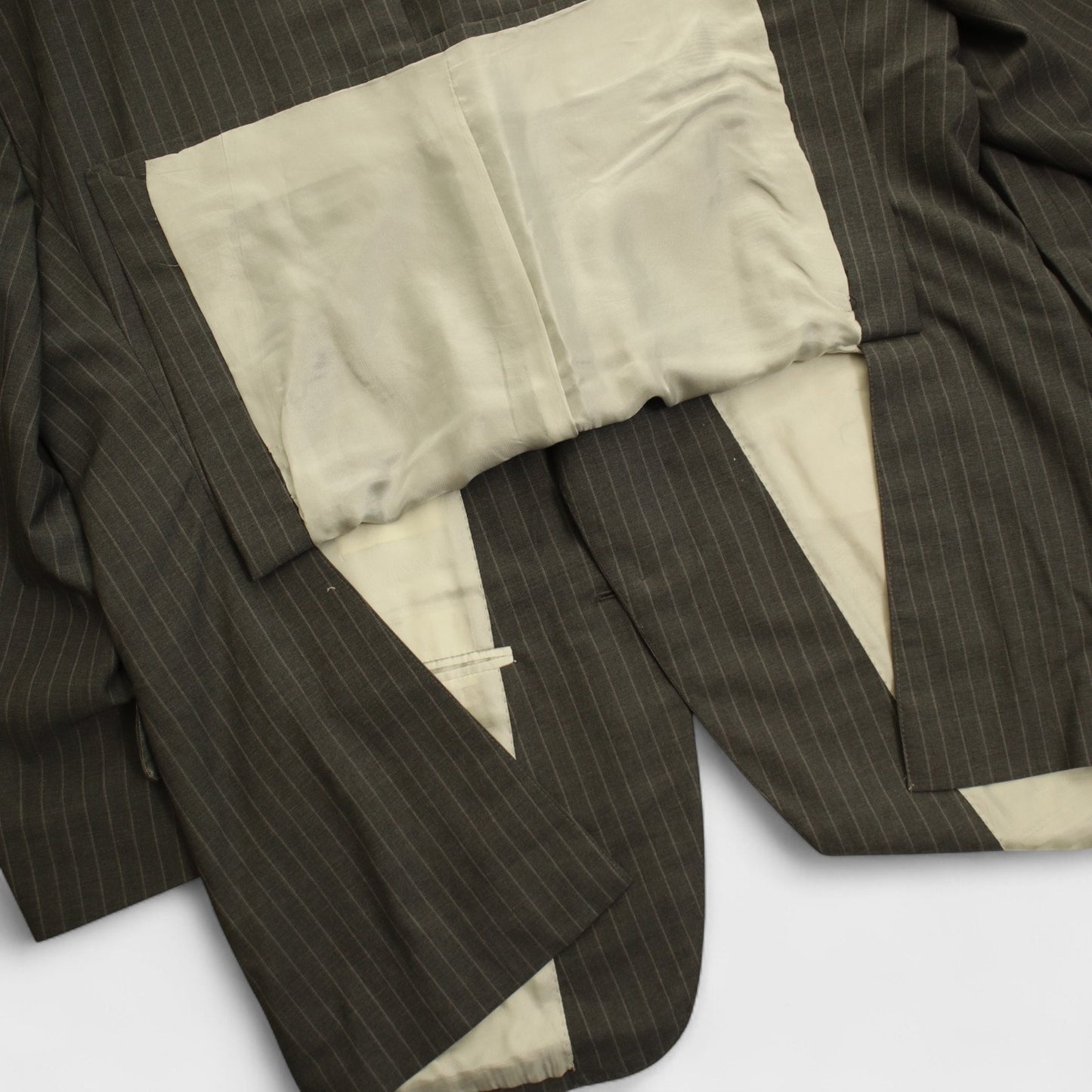 Samuelsohn Collection 2 Piece Suit 46R Gray Stripe Wool Dual Vent Surgeon Cuff