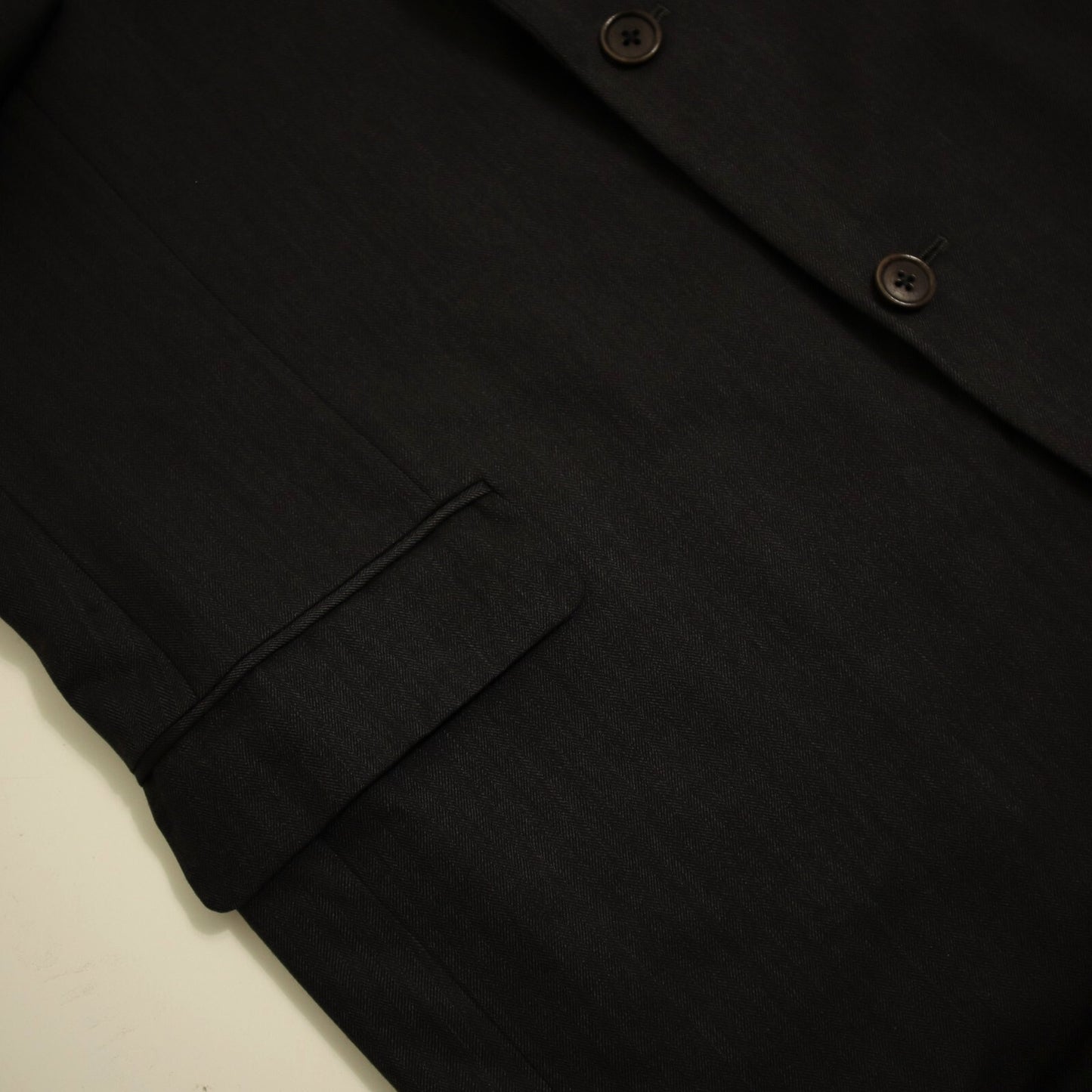 Brooks Brothers Madison X Saxxon 2 Piece Suit 44L Charcoal Tonal Striped Herringbone Pleated