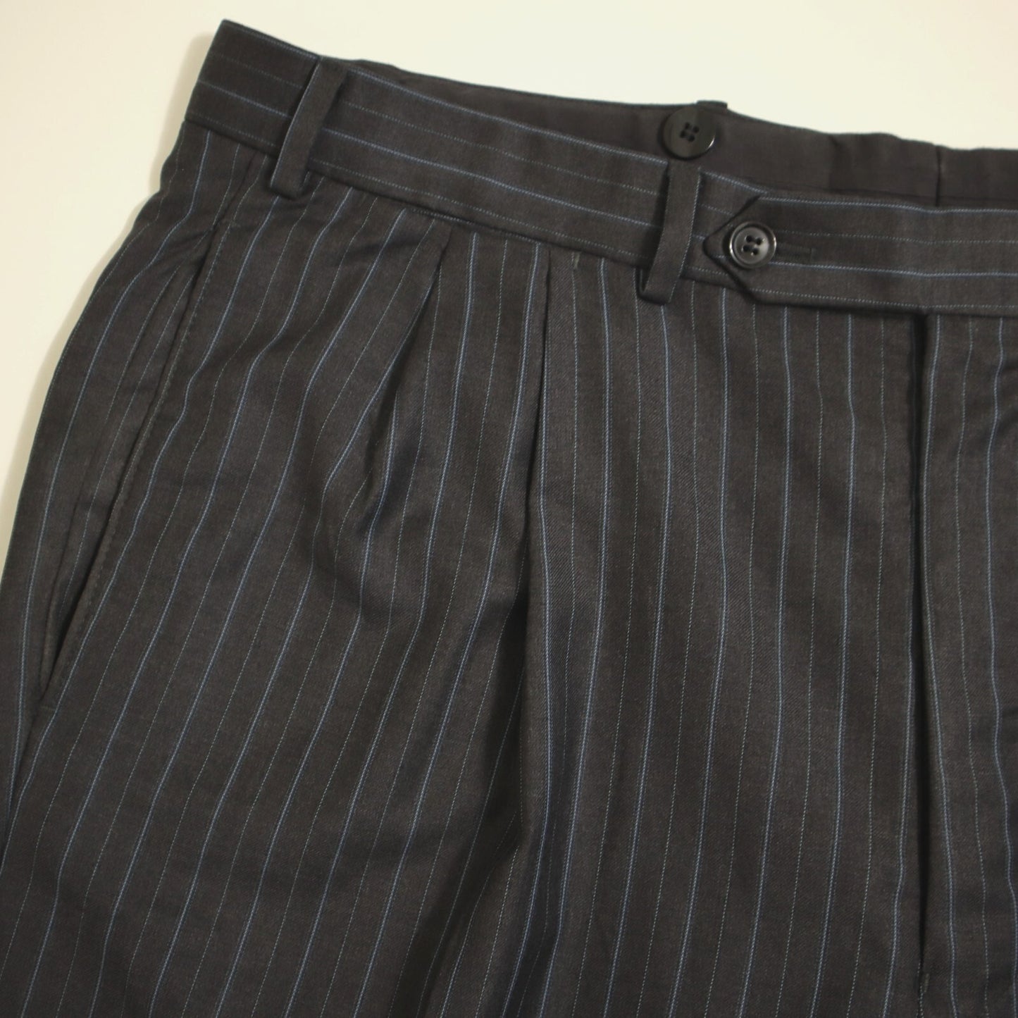 Samuelsohn 2 Piece Suit 44R Charcoal Pinstripe Como Full Canvas Super 120's Wool