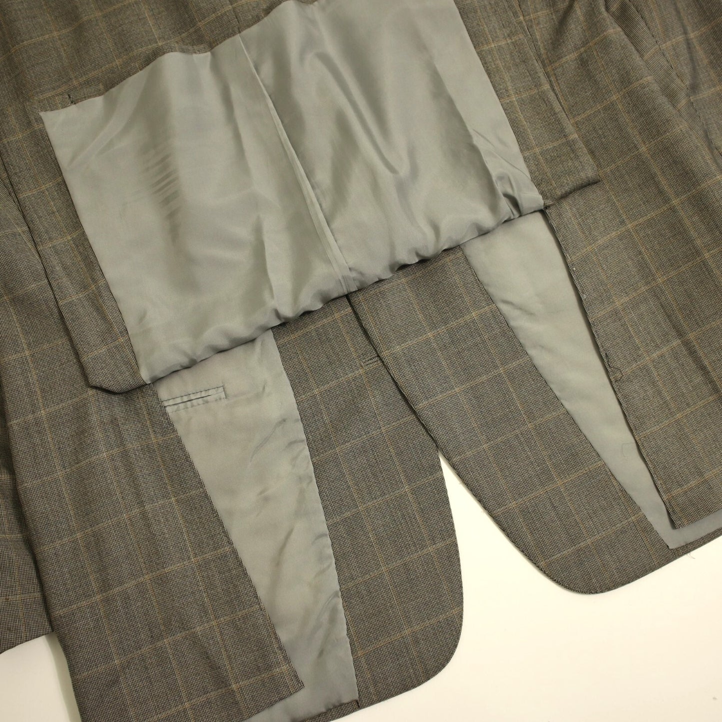 Tailored Samuelsohn 2 Piece Suit 42R Gray Windowpane Super 120s Wool Double Vent