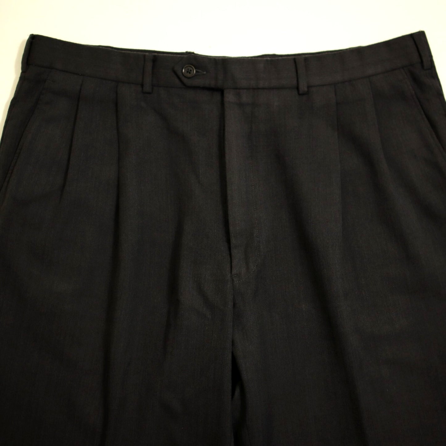 Brooks Brothers Madison X Saxxon 2 Piece Suit 44L Charcoal Tonal Striped Herringbone Pleated