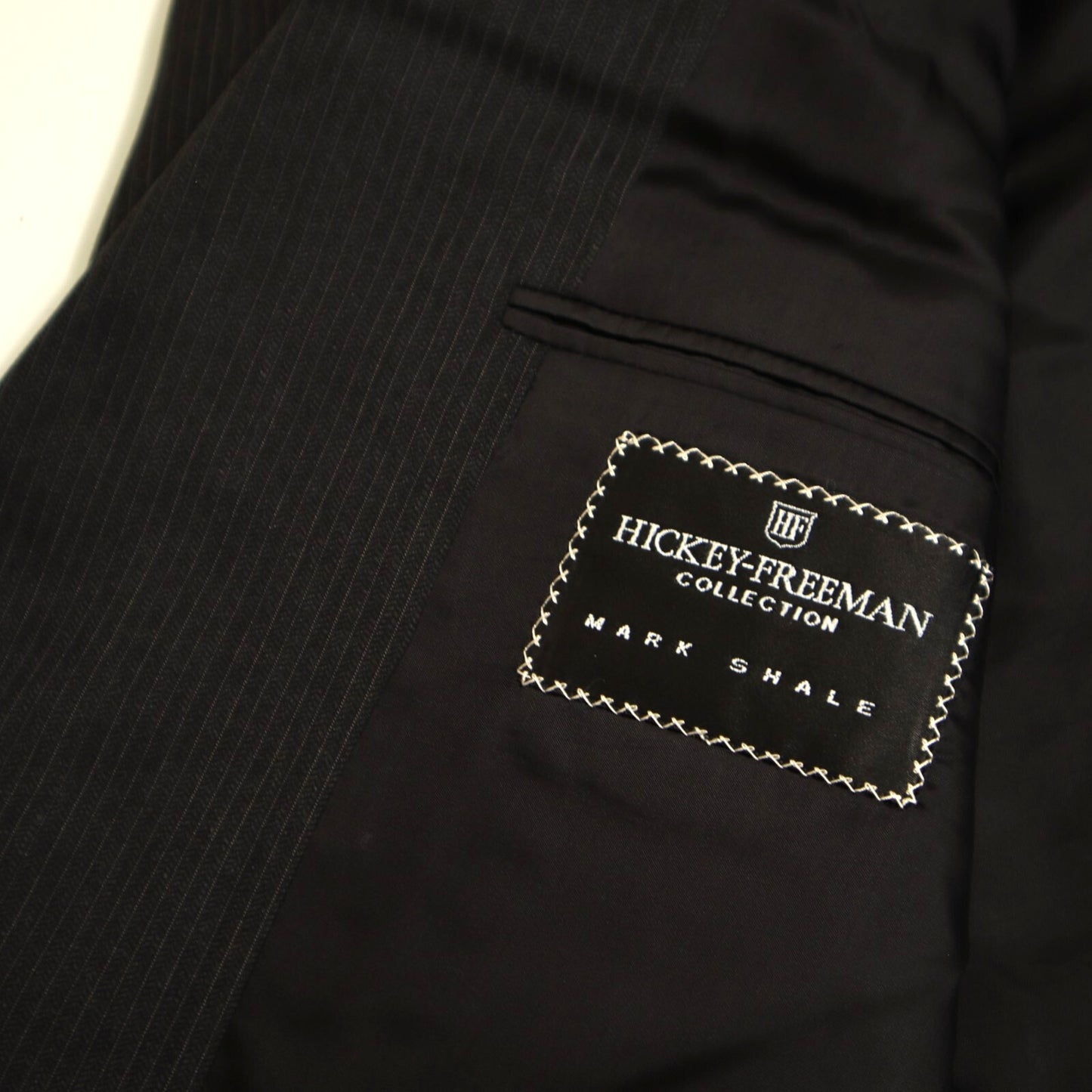 Hickey Freeman 2 Piece Suit 44L Black Loro Piana Tasmania Wool Super 120s Canterbury