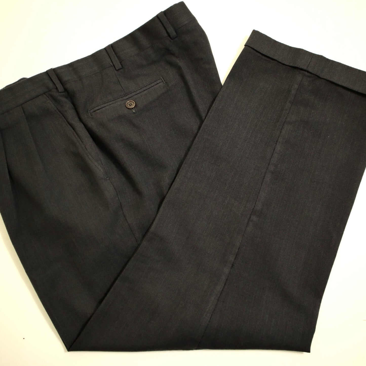 Brooks Brothers Madison X Saxxon 2 Piece Suit 44L Charcoal Tonal Striped Herringbone Pleated