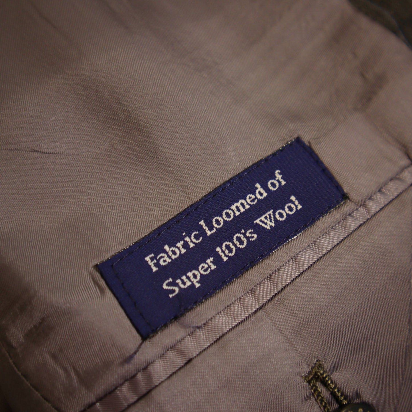 Burberrys 2 Piece Suit 42L Gray Pinstripe Super 100s Wool Pleated 3 Button