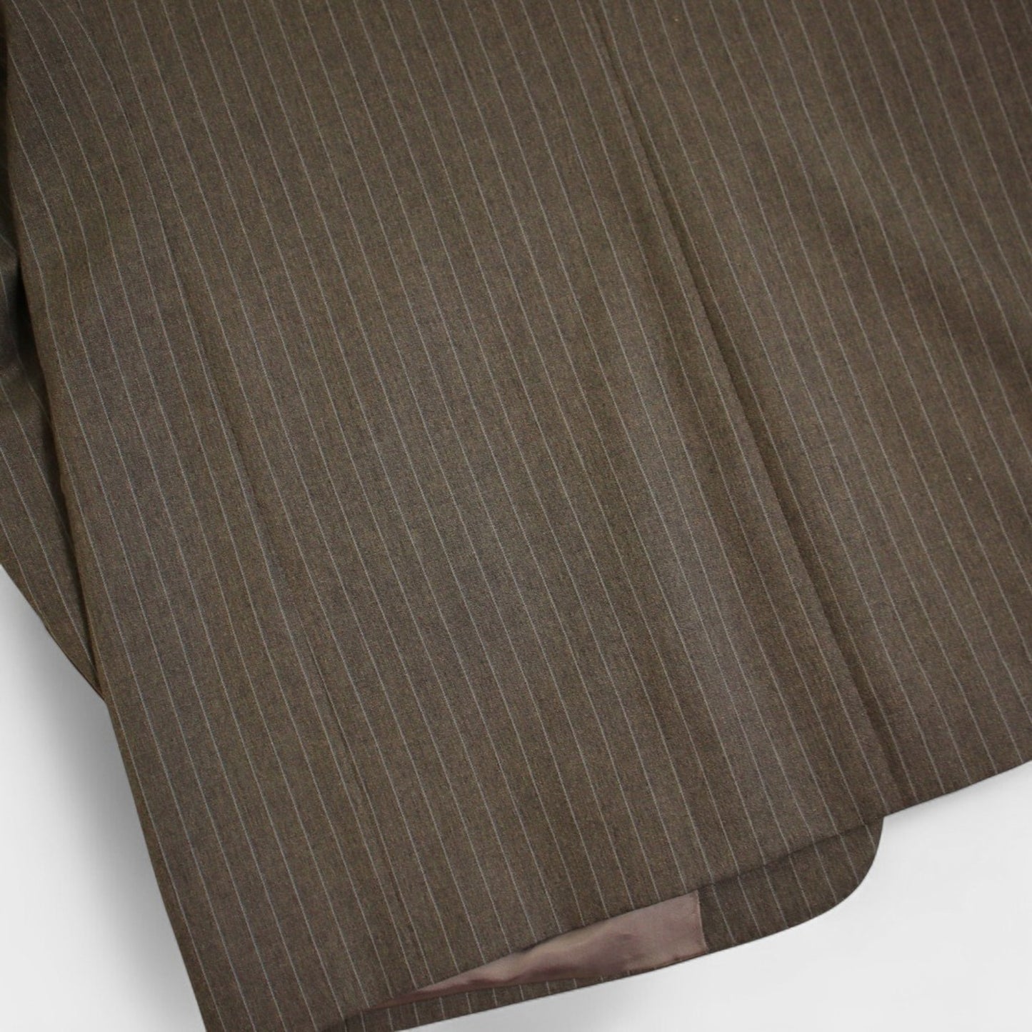 Burberrys 2 Piece Suit 42L Gray Pinstripe Super 100s Wool Pleated 3 Button