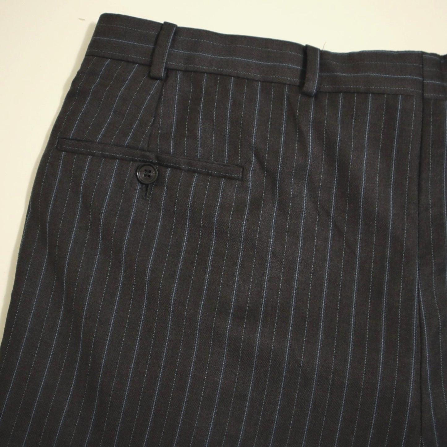 Samuelsohn 2 Piece Suit 44R Charcoal Pinstripe Como Full Canvas Super 120's Wool